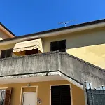 La Casa Del Geko Rosa